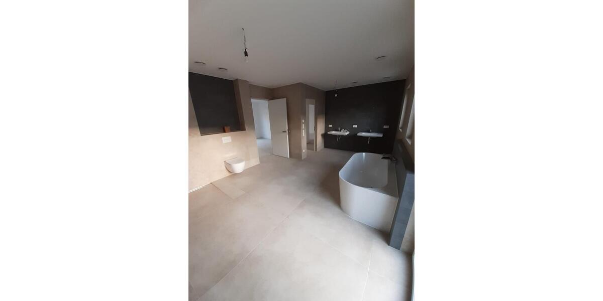 Etagenwohnung Fürth Atzenhof - 3 Zimmer, 166 m&sup2;, 2.200&euro; | Angebot:25543274