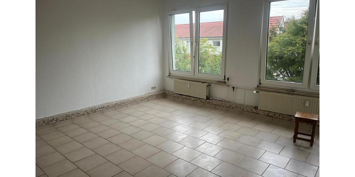 Etagenwohnung Grimmen - 3 Zimmer, 70 m&sup2;, 350&euro; | Angebot:24769425
