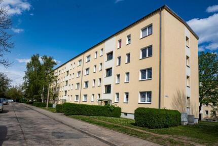 2-Raum-Wohnung mit Balkon zimmer