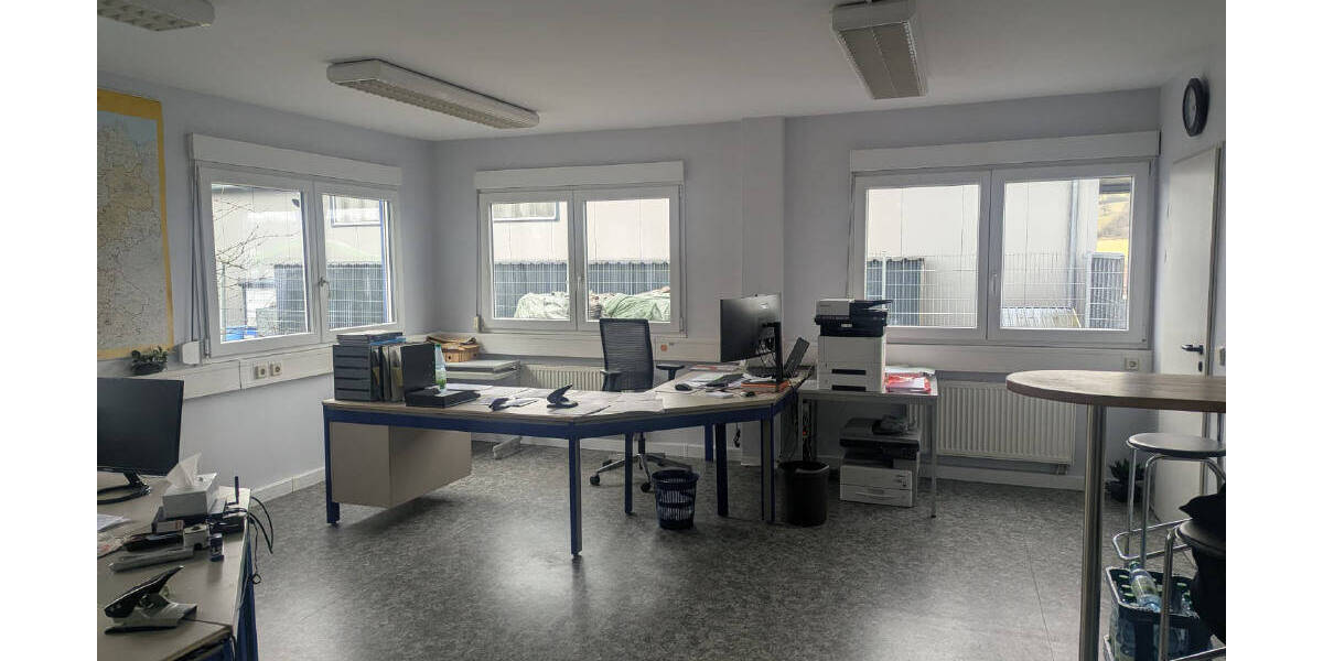 Gewerbeobjekt Schlüchtern - 3 Zimmer, 1.088&euro; | Angebot:26486920