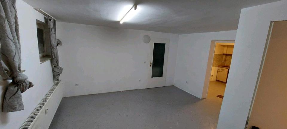 Etagenwohnung Weissach im Tal - 1 Zimmer, 25 m&sup2;, 600&euro; | Angebot:25099185