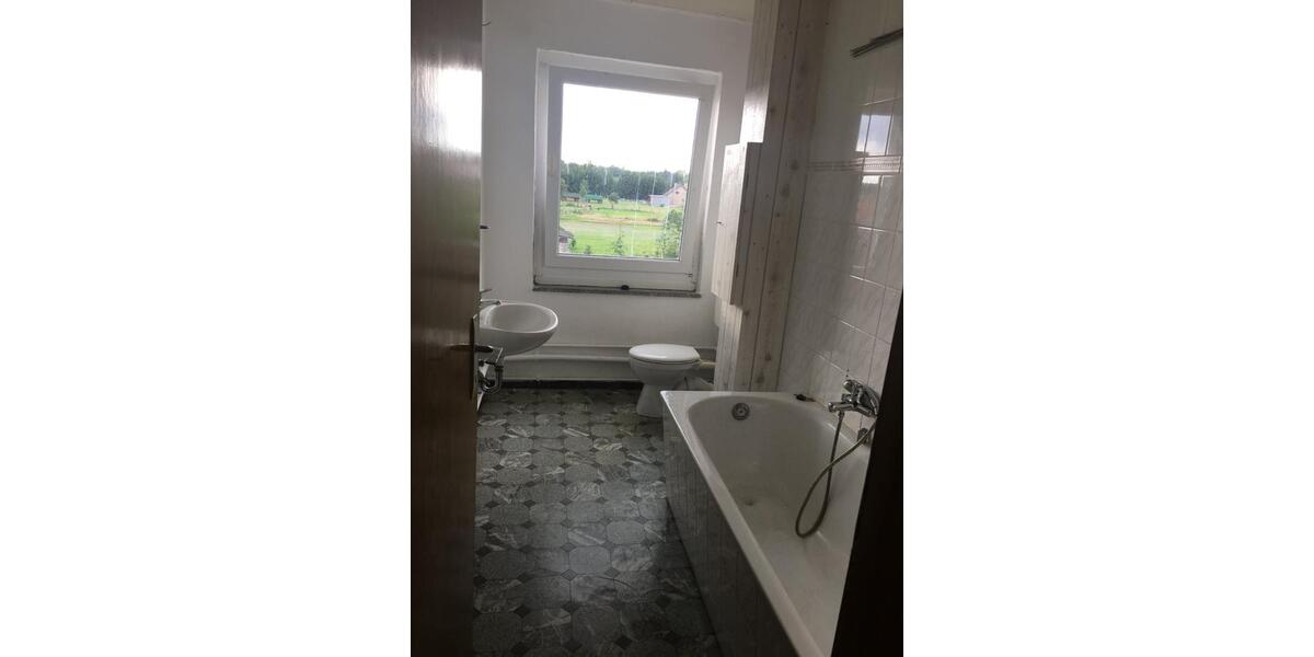 Erdgeschoßwohnung Kindelbrück - 4 Zimmer, 76 m&sup2;, 587&euro; | Angebot:25309276