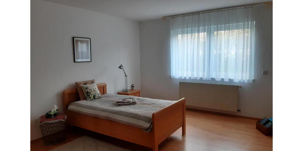 Wohnen auf Zeit Rösrath - 1 Zimmer, 20 m&sup2;, 580&euro; | Angebot:26704096