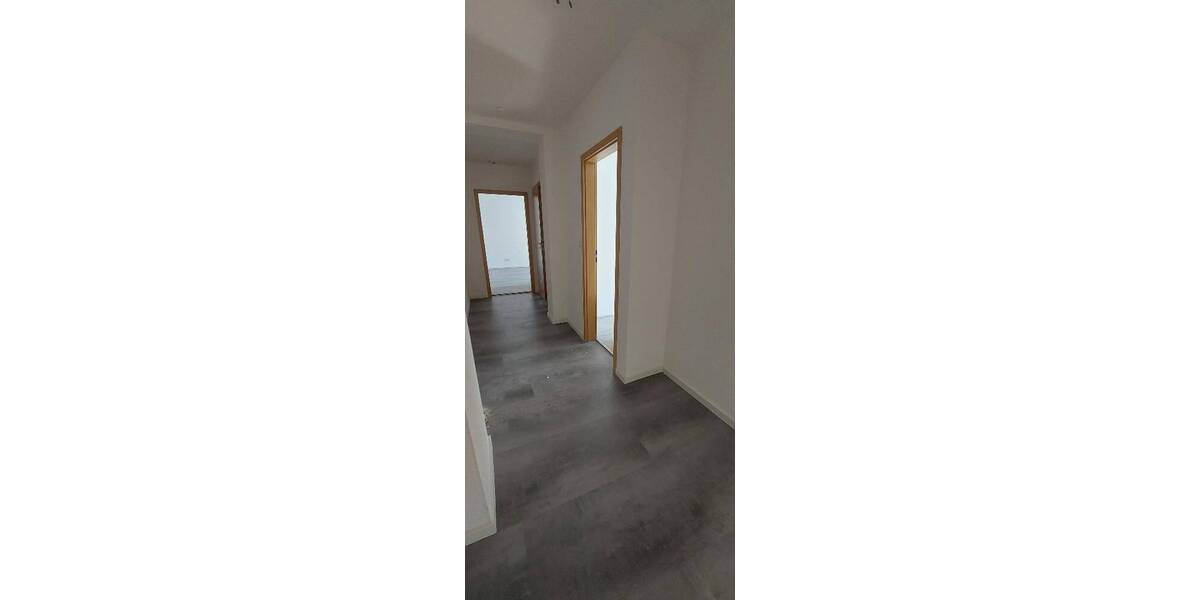 Etagenwohnung Borna - 3 Zimmer, 70 m&sup2;, 595&euro; | Angebot:26841009