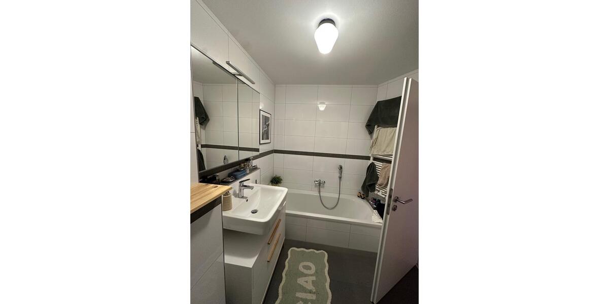 Etagenwohnung Sulzbach am Main - 4 Zimmer, 100 m&sup2;, 1.350&euro; | Angebot:26083680