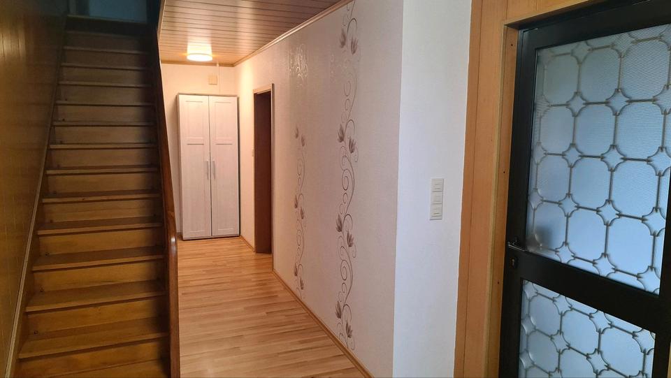 Doppelhaushälfte Hofgeismar - 3 Zimmer, 122 m&sup2;, 1.050&euro; | Angebot:25032446