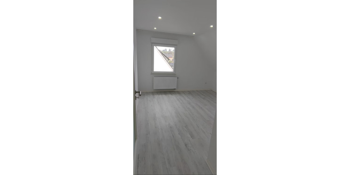 Dachgeschoßwohnung Selters (Westerwald) - 2.5 Zimmer, 70 m&sup2;, 750&euro; | Angebot:25568943