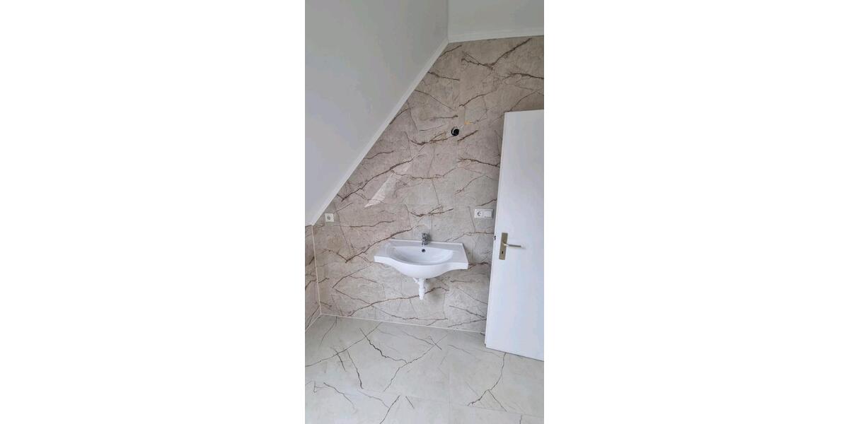 Etagenwohnung Varrel - 3 Zimmer, 90 m&sup2;, 750&euro; | Angebot:26230551