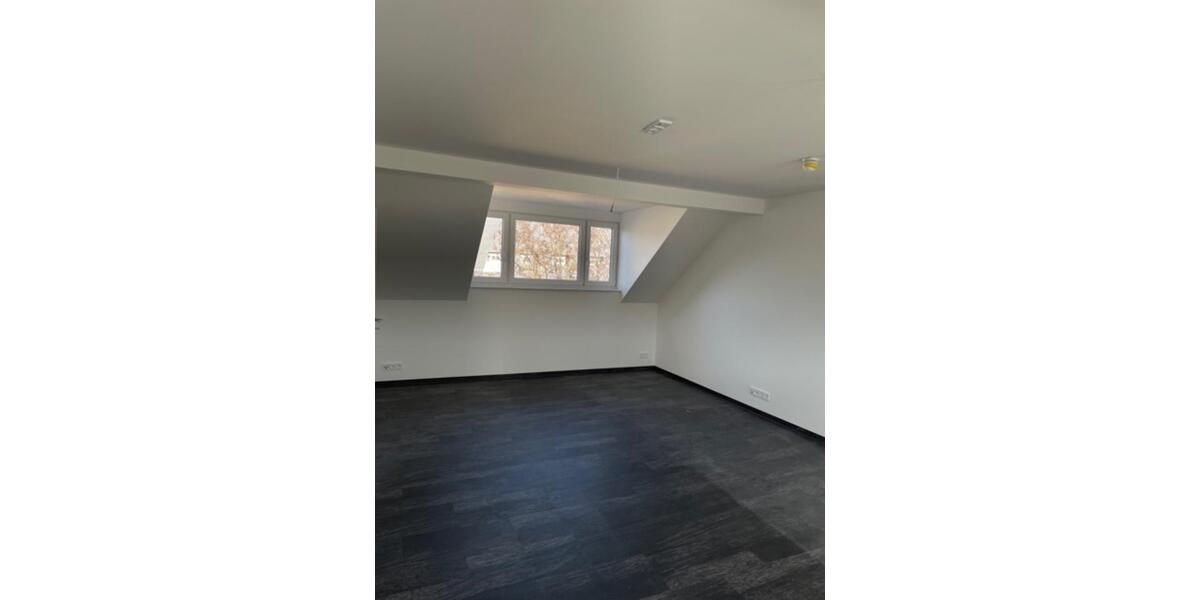 Maisonettenwohnung Pößneck - 3 Zimmer, 165 m&sup2;, 1.000&euro; | Angebot:24846772