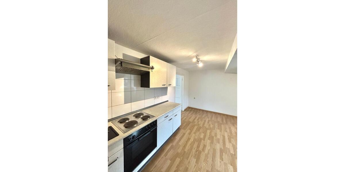 Dachgeschoßwohnung Essen Südviertel - 2 Zimmer, 48 m&sup2;, 648&euro; | Angebot:23621203