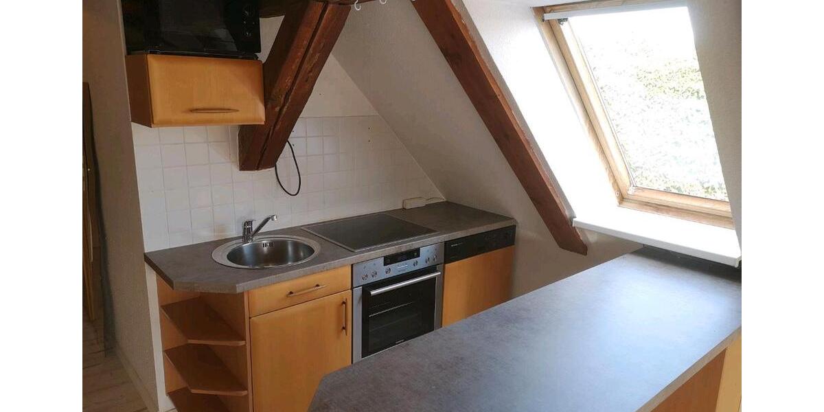 Dachgeschoßwohnung Ribnitz-Damgarten Damgarten - 1 Zimmer, 30 m&sup2;, 300&euro; | Angebot:26032251