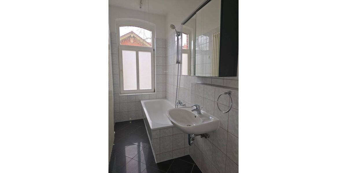 Etagenwohnung Eisenach - 4 Zimmer, 89 m&sup2;, 700&euro; | Angebot:26642971