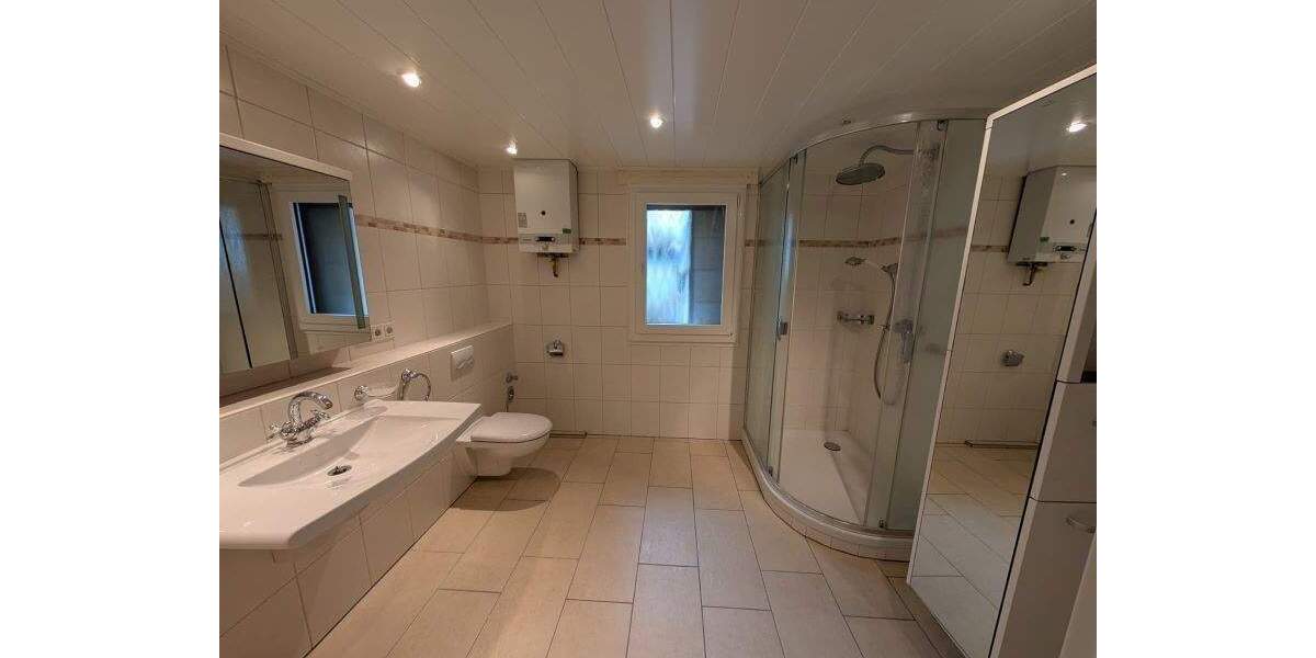 Etagenwohnung Wiehl Bielstein - 2 Zimmer, 85 m&sup2;, 850&euro; | Angebot:25266830