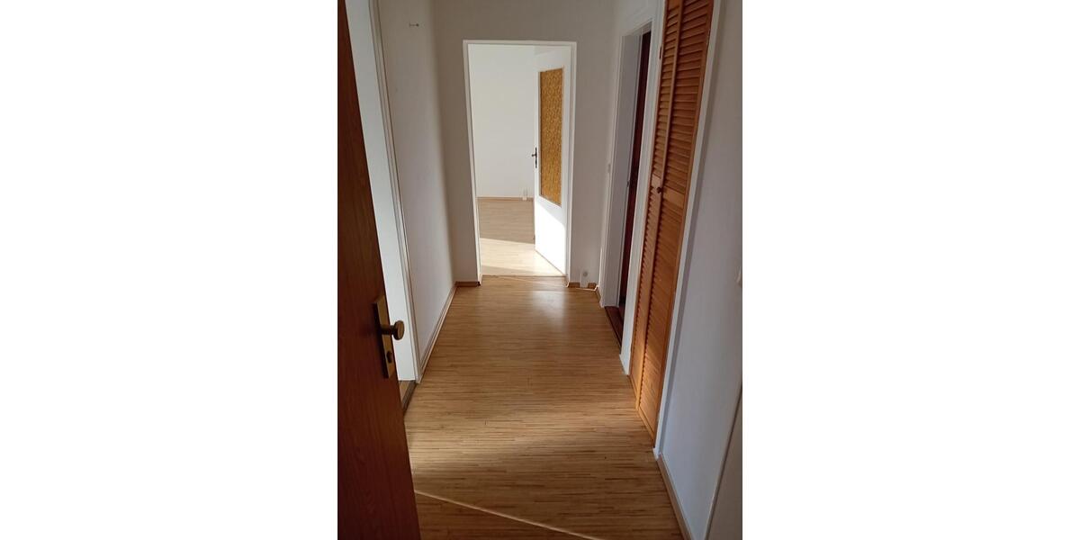 Erdgeschoßwohnung Rositz - 3 Zimmer, 56 m&sup2;, 255&euro; | Angebot:24755918