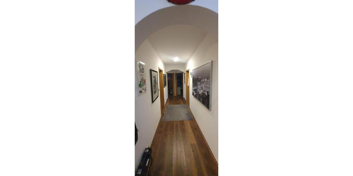 Dachgeschoßwohnung Annweiler am Trifels - 4 Zimmer, 94 m&sup2;, 950&euro; | Angebot:25767958