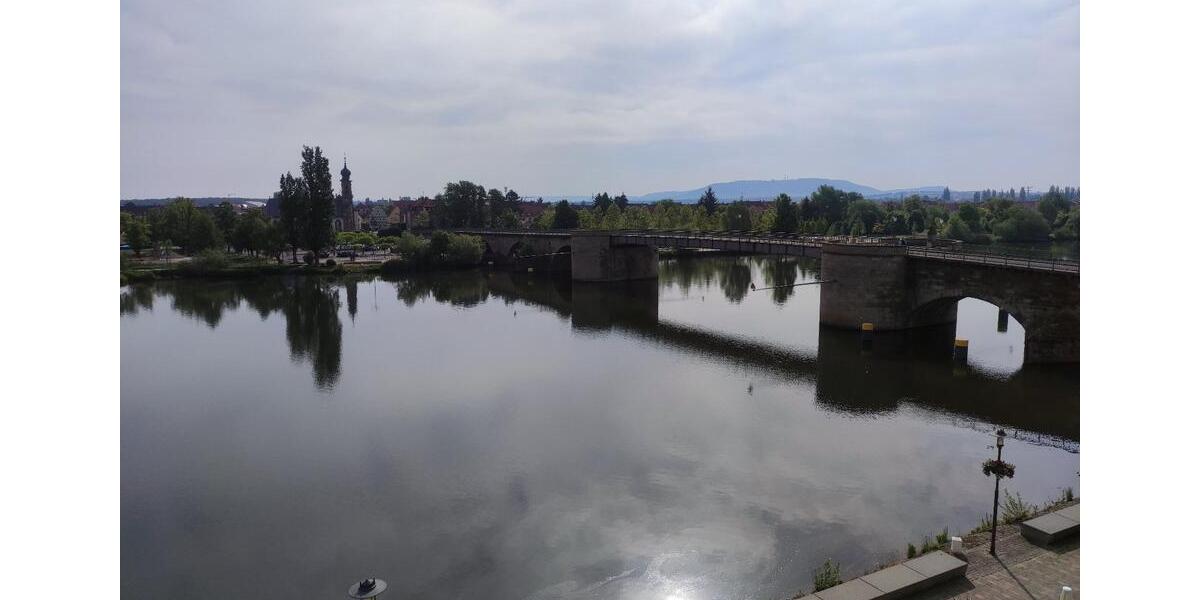 Maisonettenwohnung Kitzingen - 3 Zimmer, 135 m&sup2;, 1.200&euro; | Angebot:25299628