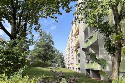 Wohnung zum Mieten in Chemnitz 270 € 57.27 m² 3 zimmer