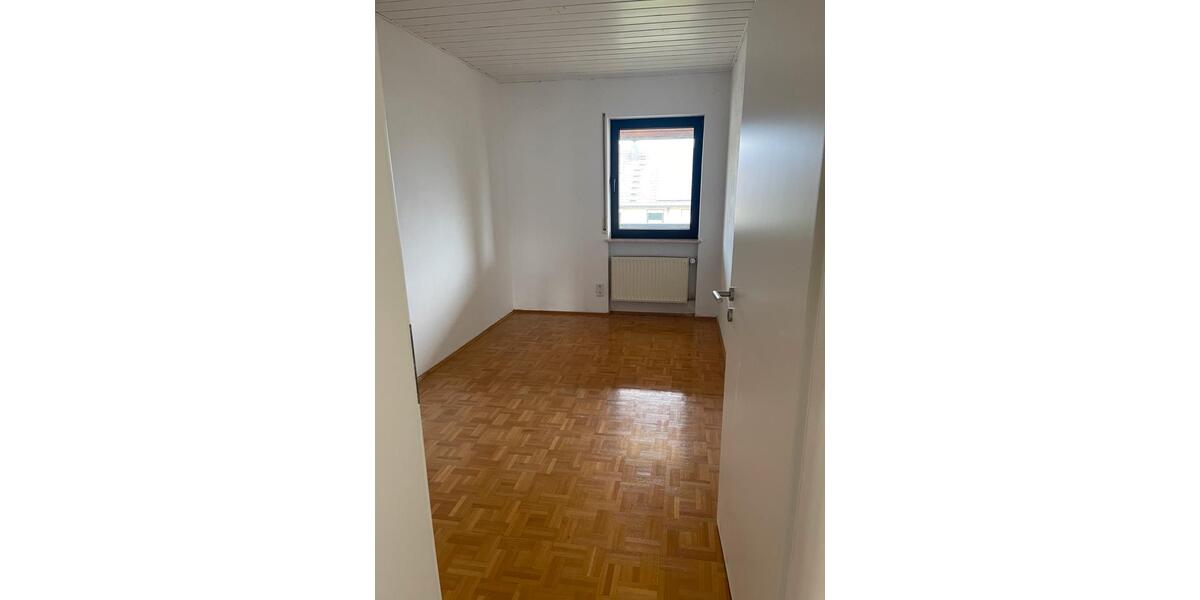 Etagenwohnung Landau in der Pfalz - 4.5 Zimmer, 114 m&sup2;, 1.270&euro; | Angebot:26570010