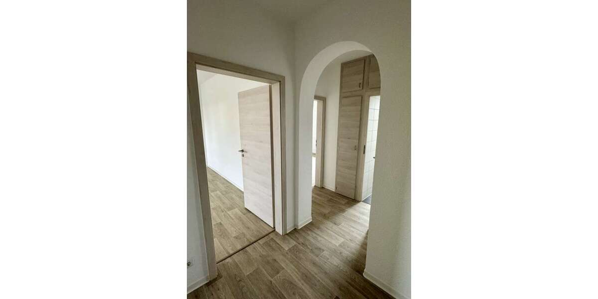 Etagenwohnung Zwickau Zwickau-West - 3 Zimmer, 70 m&sup2;, 448&euro; | Angebot:25272219