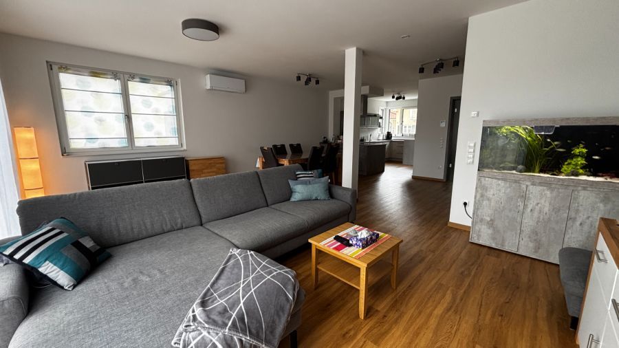Moderne Doppelhaushälfte (Baujahr 2021) mit 15 kWp PV-Anlage, Wärmepumpe und Top-Lage Nahe St. Leoner See - Doppelhaushälfte St. Leon-Rot Rot | Angebot:26988912
