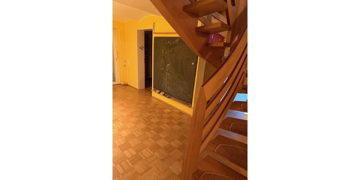 Erdgeschoßwohnung Oldenburg Dobbenviertel - 7 Zimmer, 220 m&sup2;, 2.700&euro; | Angebot:25341094