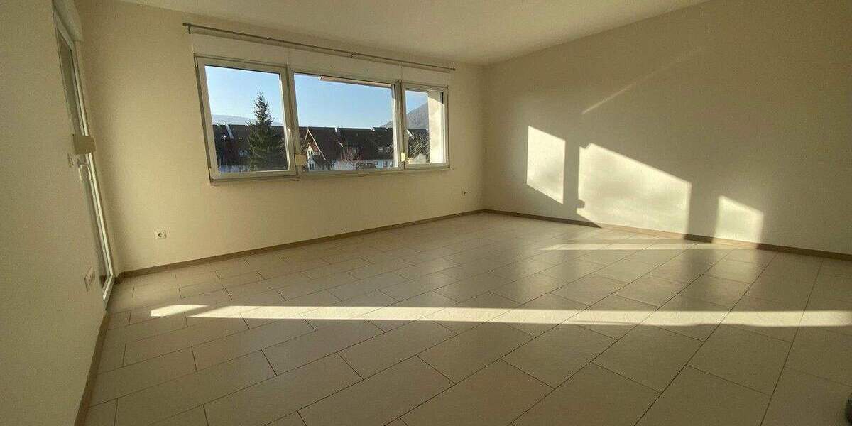 Etagenwohnung Kleinheubach - 3 Zimmer, 76 m&sup2;, 835&euro; | Angebot:25212304