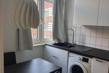 Helle 1 Zimmer AltbauWohnung Inklusive neuer Küche - Calenberger Neustadt