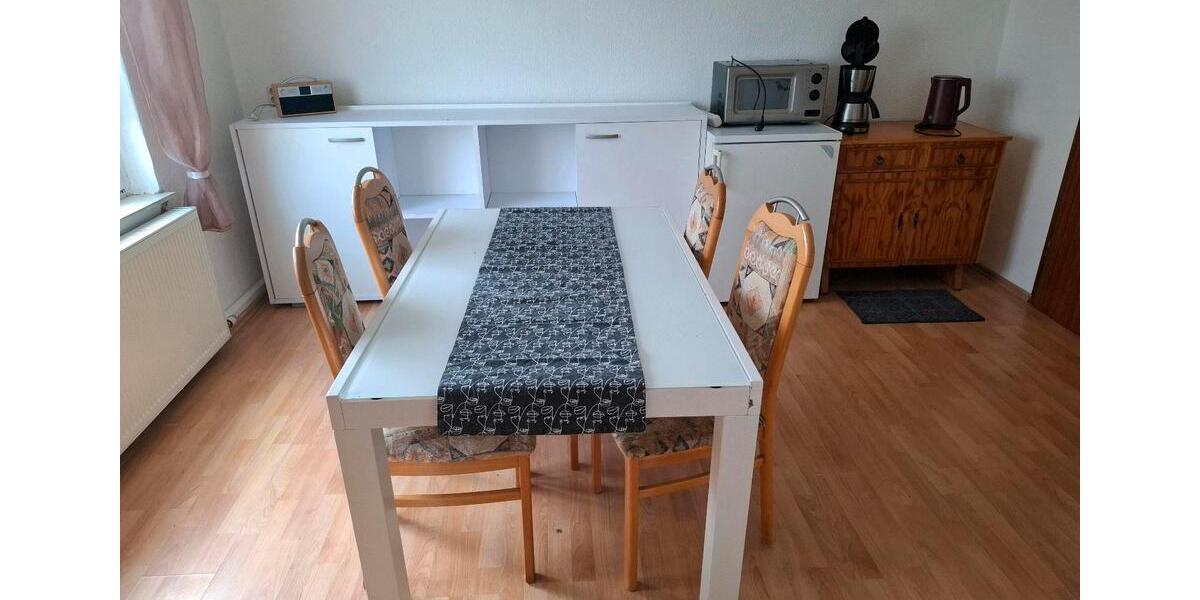 Hochparterre Weida - 1 Zimmer, 32 m&sup2;, 150&euro; | Angebot:26165239
