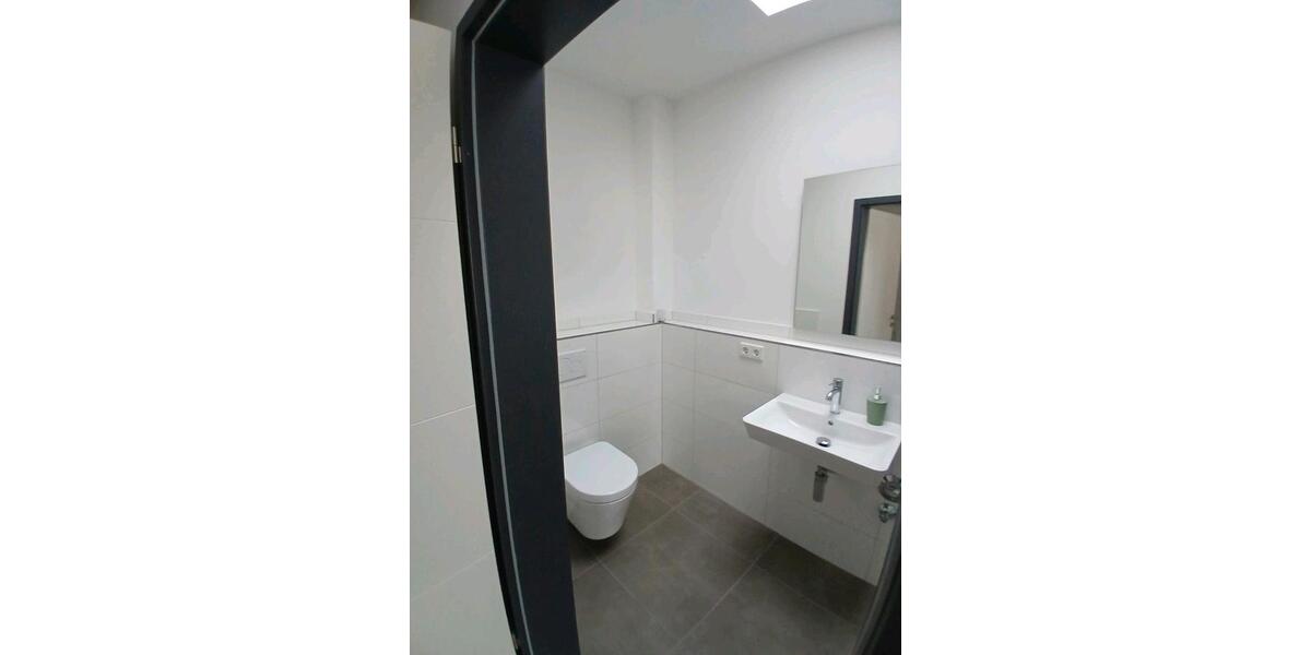 Tolle Penthouse Wohnung zu vermieten 3 zimmer