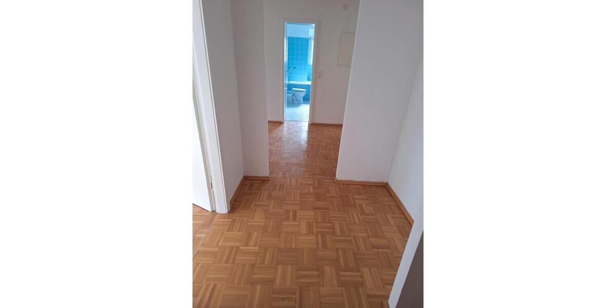 Erdgeschoßwohnung Frankfurt am Main Nord-West - 3 Zimmer, 84 m&sup2;, 1.350&euro; | Angebot:26639017