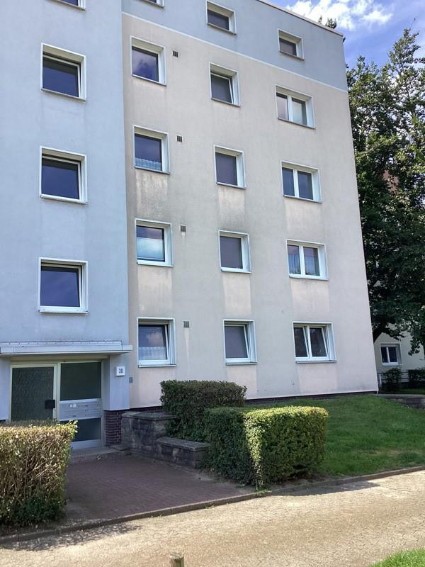Modernisierte 3- Zimmerwohnung in zentraler Lage zimmer