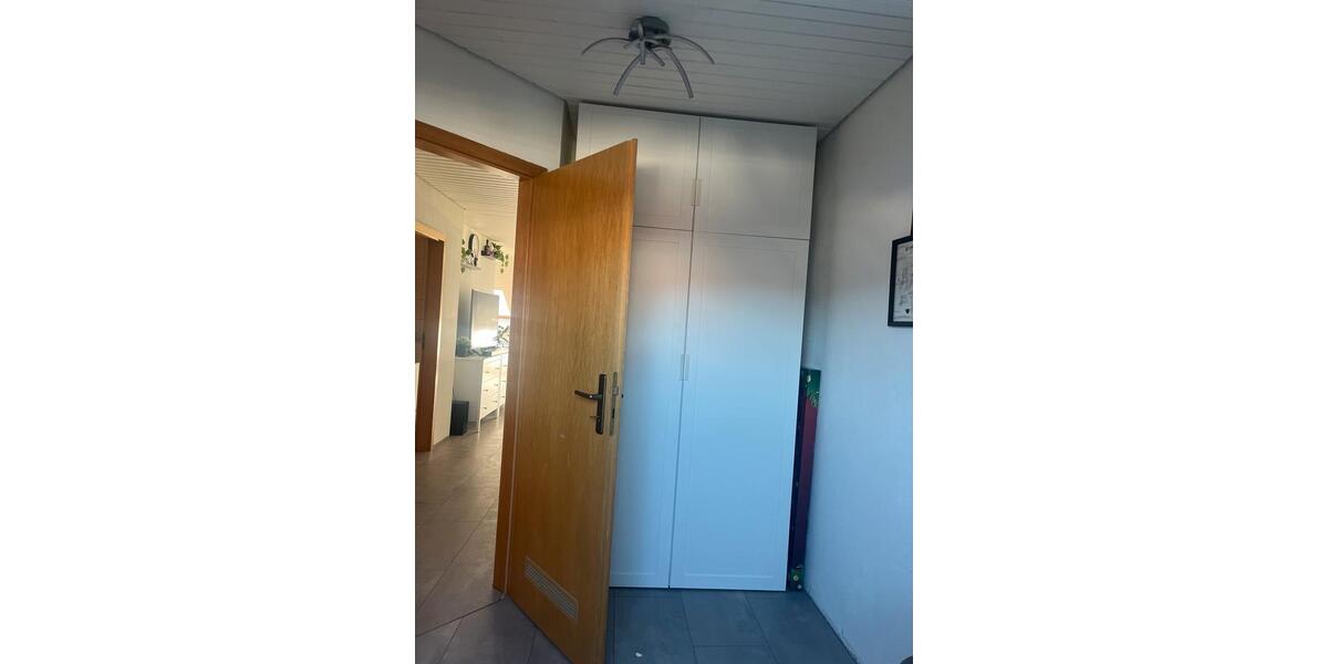 Dachgeschoßwohnung Grenzach-Wyhlen Wyhlen - 3 Zimmer, 83 m&sup2;, 1.200&euro; | Angebot:26241674