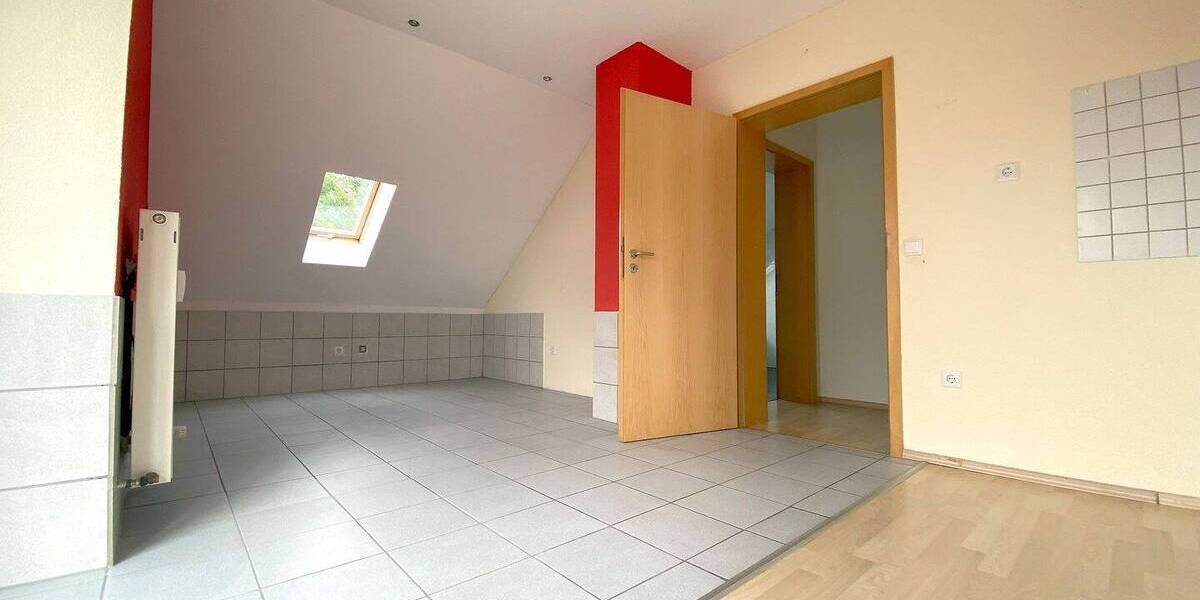 Mehrfamilienhaus, Wohnhaus Mayen Kürrenberg - 6 Zimmer, 135 m&sup2;, 1.200&euro; | Angebot:25747874