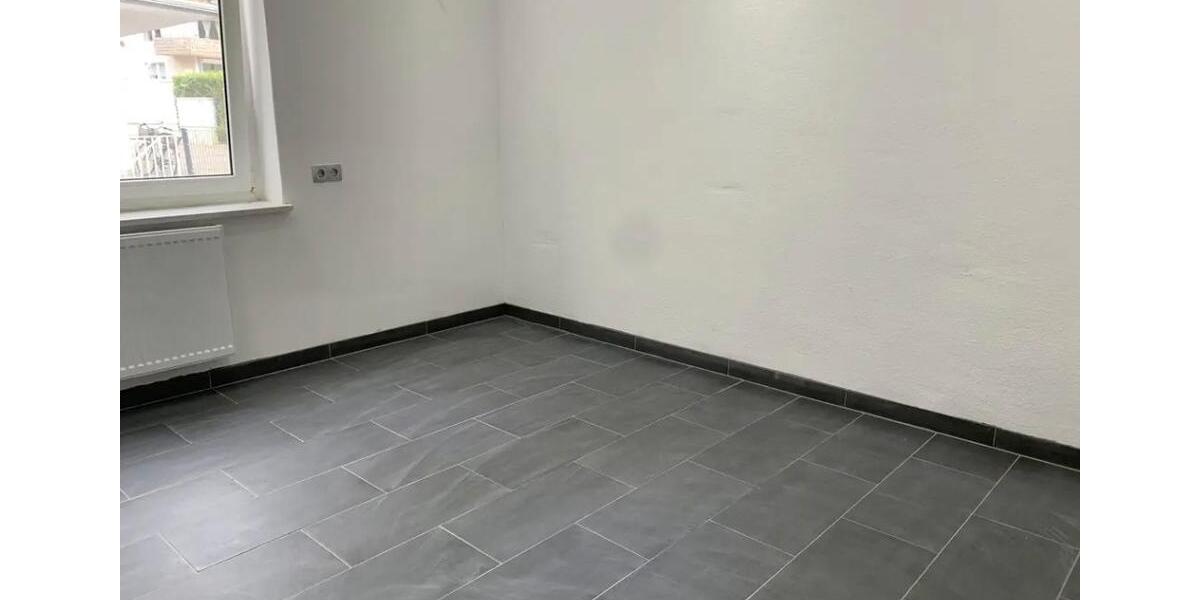 Erdgeschoßwohnung Bad Pyrmont - 4 Zimmer, 125 m&sup2;, 980&euro; | Angebot:26547810