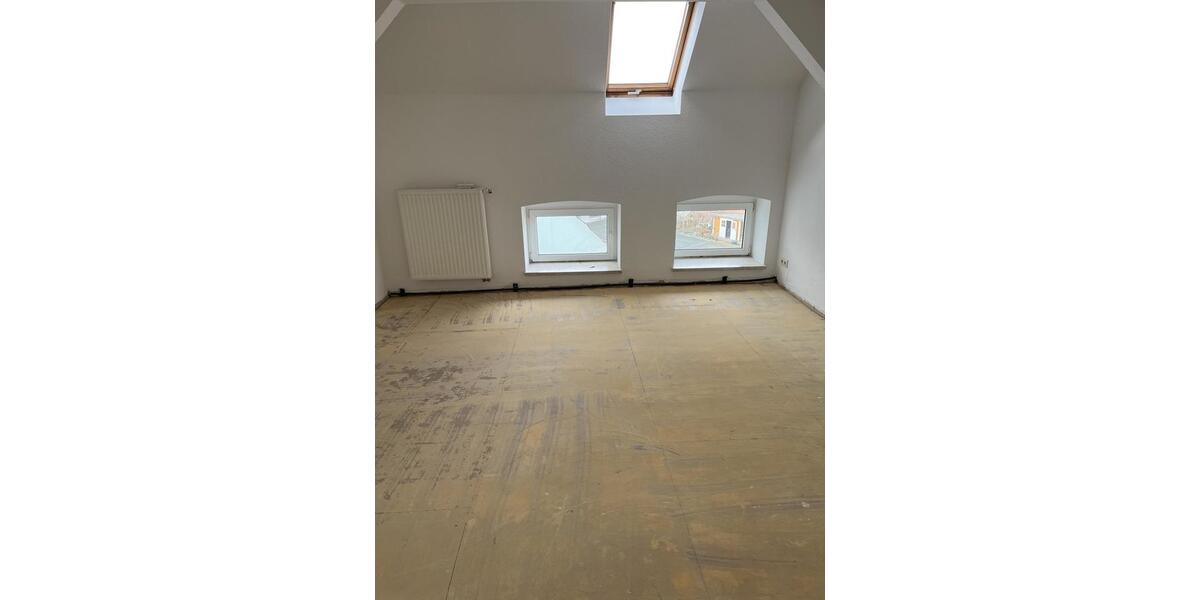 Dachgeschoßwohnung Aschersleben - 3 Zimmer, 92 m&sup2;, 311&euro; | Angebot:26087095