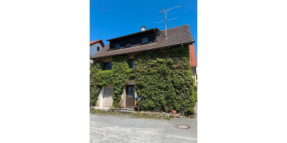 Einfamilienhaus Rottenburg am Neckar - 4 Zimmer, 100 m&sup2;, 1.000&euro; | Angebot:26581930