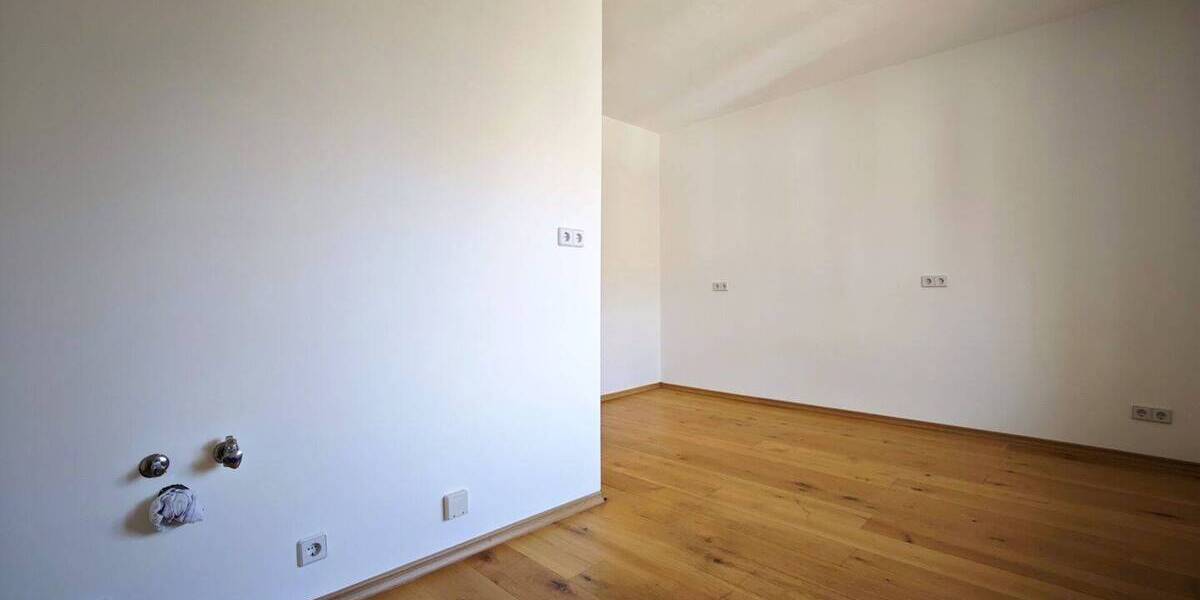 Zimmer Dresden / Bühlau Bühlau/Weißer Hirsch - 2 Zimmer, 72 m&sup2;, 580&euro; | Angebot:26189403
