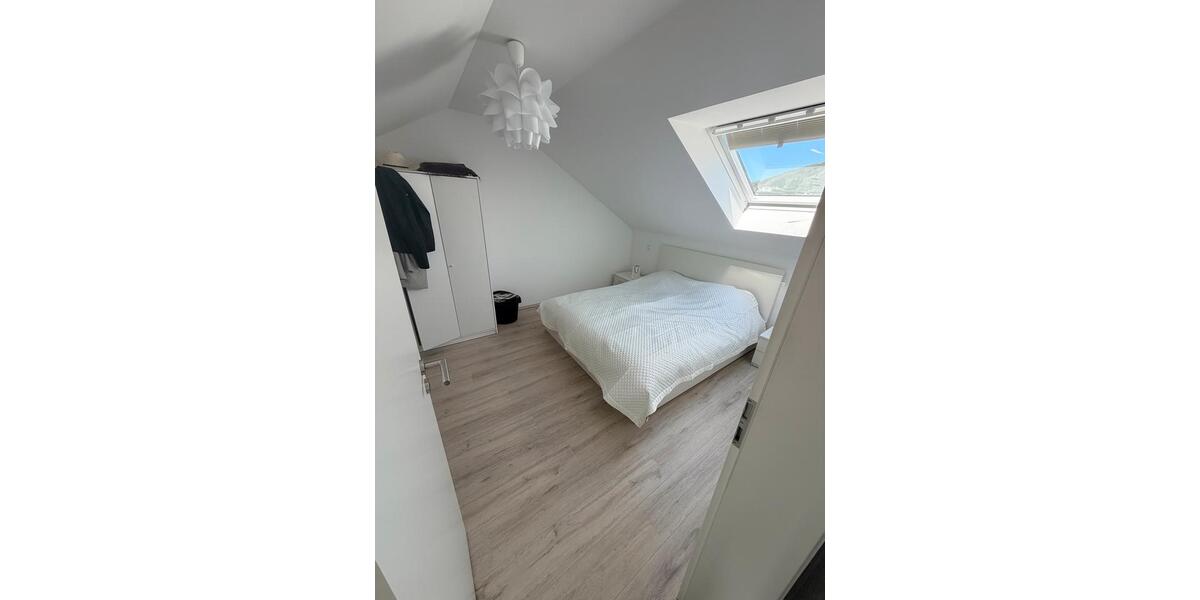 Dachgeschoßwohnung Simmerath - 2 Zimmer, 54 m&sup2;, 637&euro; | Angebot:26454222