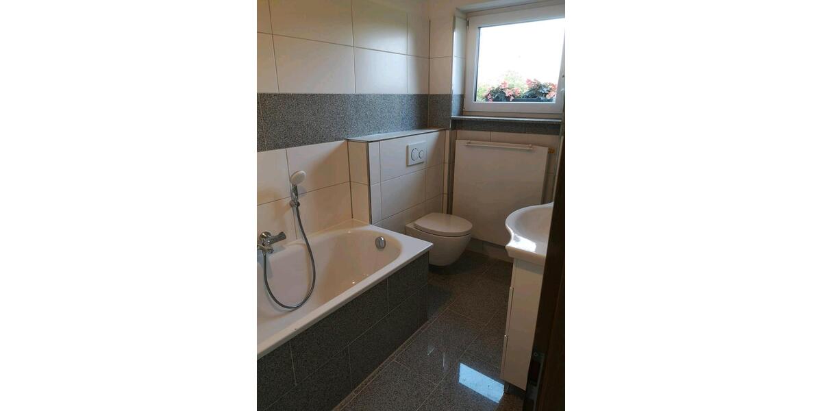 Erdgeschoßwohnung Much - 1 Zimmer, 100 m&sup2;, 1.300&euro; | Angebot:26699640