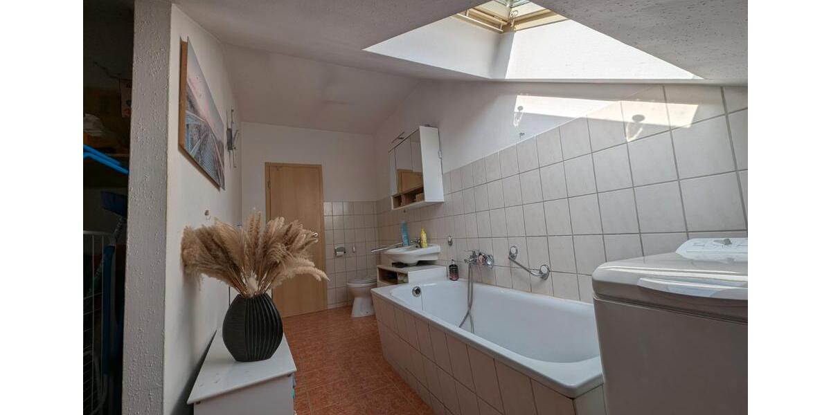 Dachgeschoßwohnung Meißen - 2 Zimmer, 58 m&sup2;, 435&euro; | Angebot:26132941