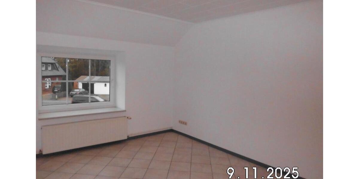 Etagenwohnung Burg (Dithmarschen) - 2 Zimmer, 75 m&sup2;, 550&euro; | Angebot:24455888