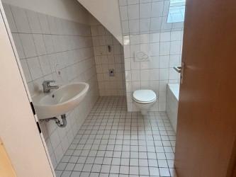 Dachgeschoßwohnung Gießen Anneröder Siedlung - 2 Zimmer, 48 m&sup2;, 430&euro; | Angebot:25235861