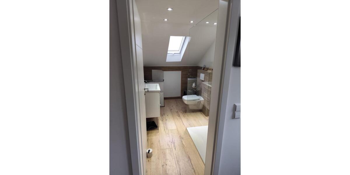 Dachgeschoßwohnung Bad Schönborn - 1 Zimmer, 75 m&sup2;, 1.100&euro; | Angebot:24819012