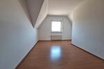 Dachgeschoßwohnung Bösel - 4 Zimmer, 89 m&sup2;, 650&euro; | Angebot:26292005