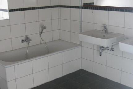 4-Zimmerwohnung, 3.OG, Wuppertal Heckinghausen, provisionsfrei. 4 zimmer