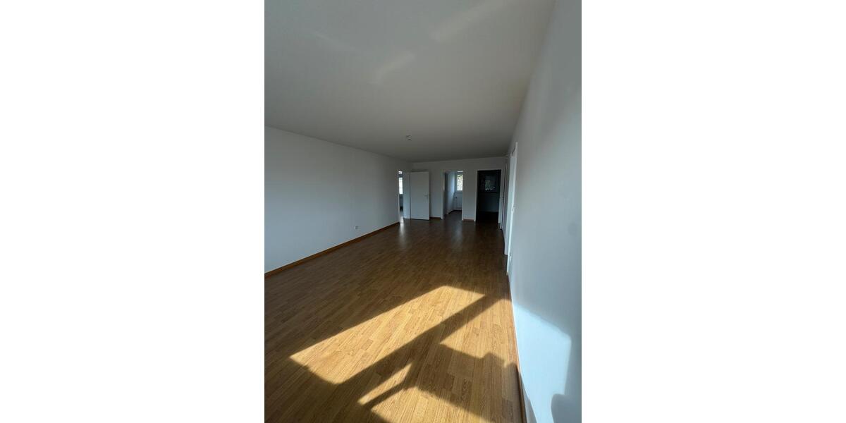 Erdgeschoßwohnung Kirchen (Sieg) - 4 Zimmer, 80 m&sup2;, 800&euro; | Angebot:26074131