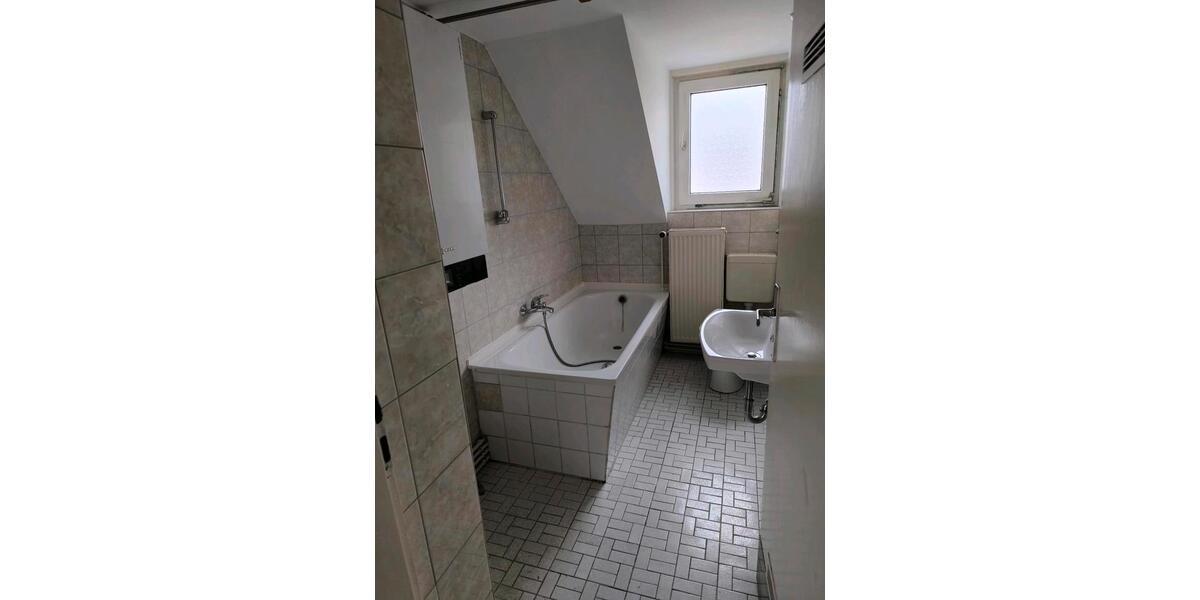 Dachgeschoßwohnung Meinhard - 2.5 Zimmer, 63 m&sup2;, 490&euro; | Angebot:24849503