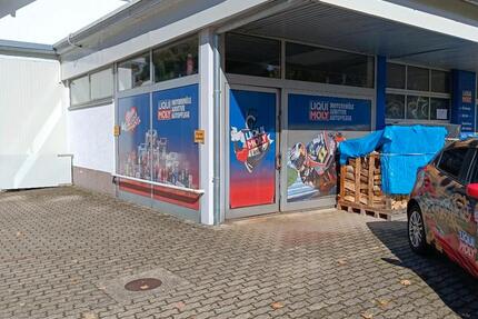 Ausstellungshalle. Lagerraum zimmer