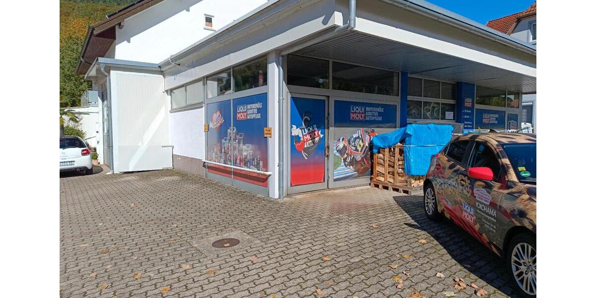 Ausstellungshalle. Lagerraum zimmer