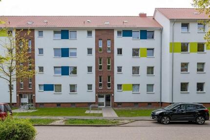 Wer will mich!? Günstig geschnittene 3-Zimmer-Wohnung zimmer